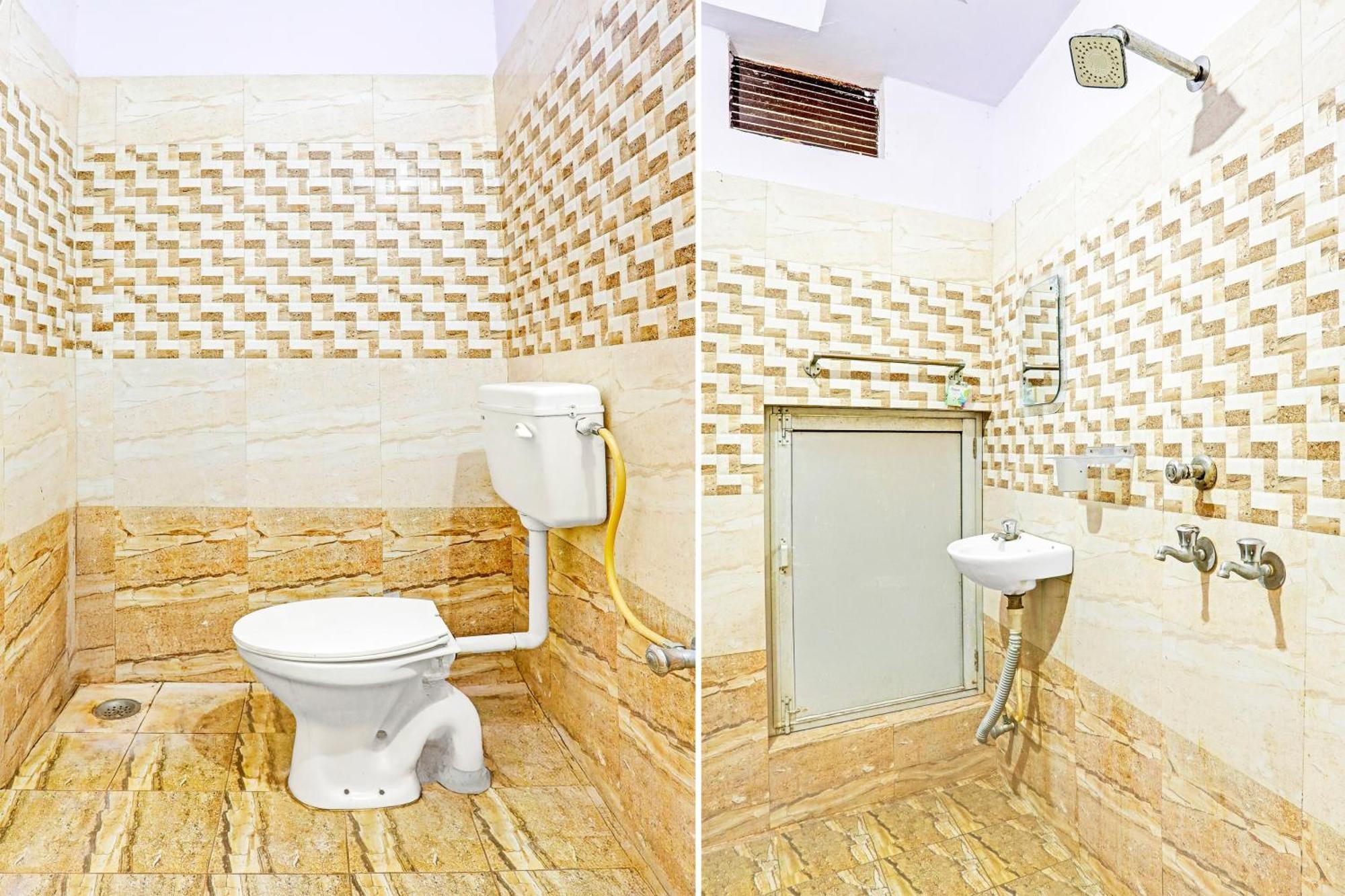 Hotel O Arvi Guest House Varanasi Exterior photo